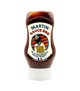 Bouteille de sauce Barbecue Big Peat Maison Martin.