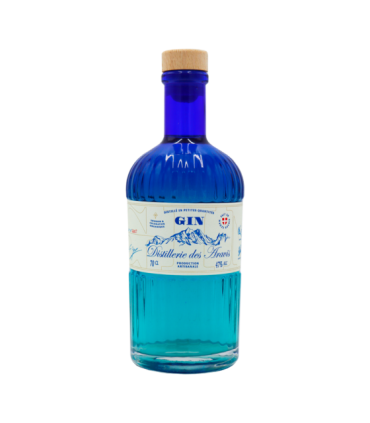 Bouteille de gin de la Distillerie des Aravis.